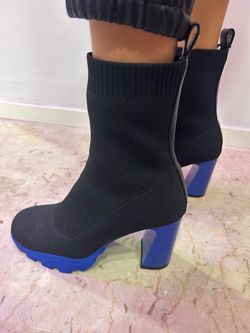 STIVALETTO CALZA CON SUOLA BLU