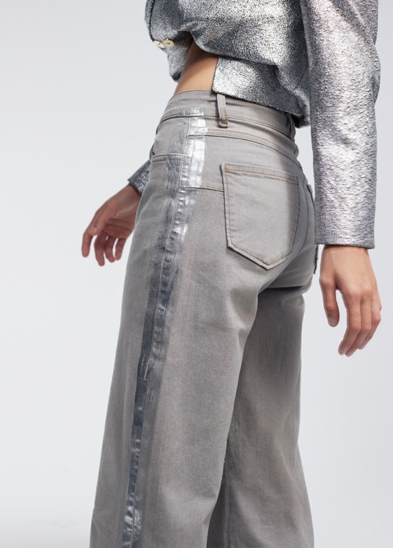 JEANS DETTAGLIO LAMINATO