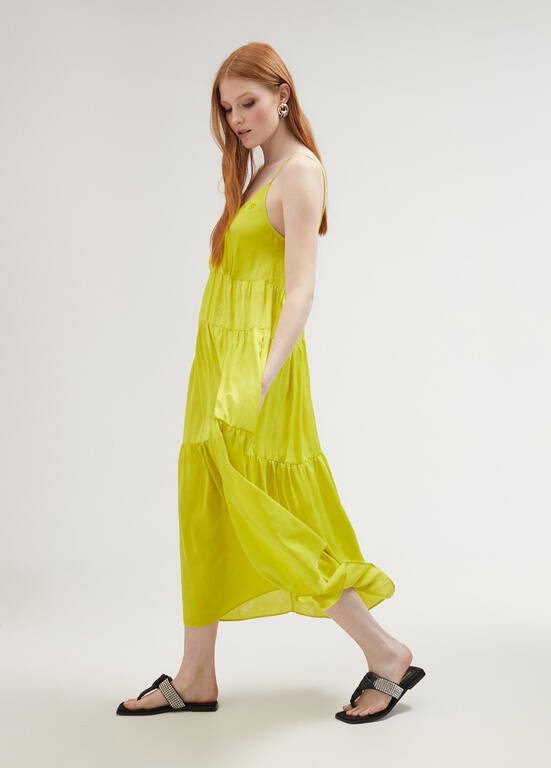 VESTITO CON SPALLINE E VOLANT