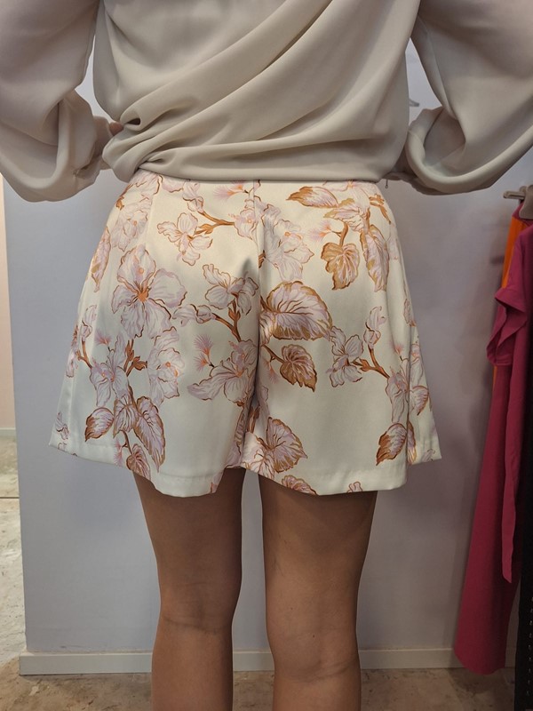 SHORT FIORI