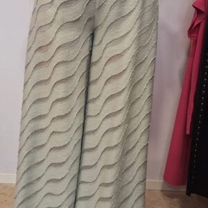 PANTALONE DETTAGLI TRASPARENTI