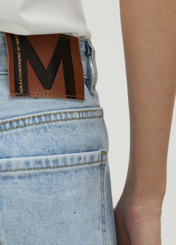 JEANS CON STRASS