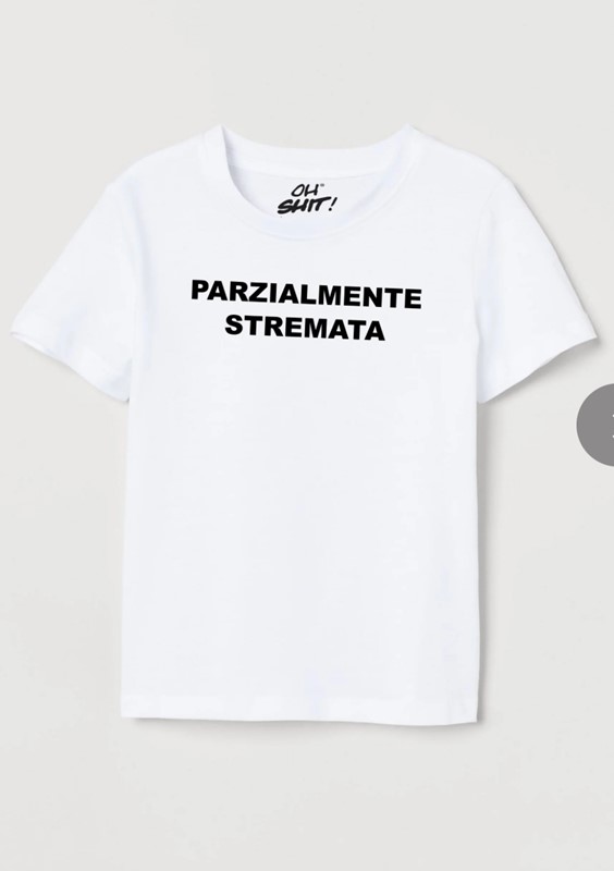T-SHIRT PARZIALMENTE STREMATA