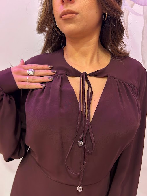 ABITO LUNGO LACCETTO COLLO