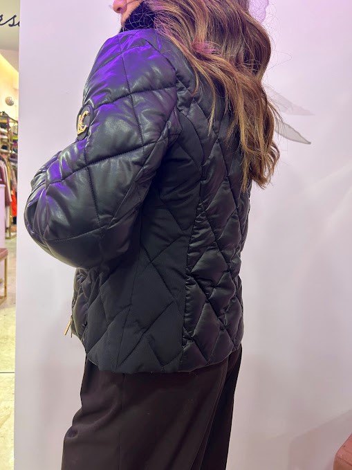 GIUBBOTTO CORTO EFFETTO PELLE COLLO PELLICCIA