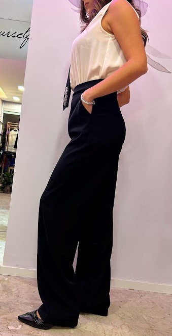 TUTA CON APPLICAZIONI