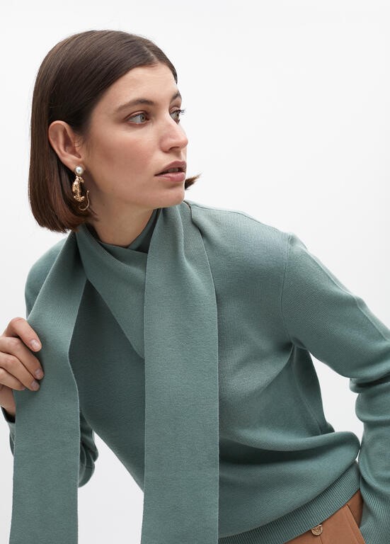 MAGLIONE COLLO CON FIOCCO