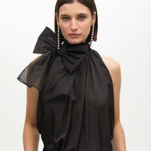 TOP HALTER CON FIOCCO