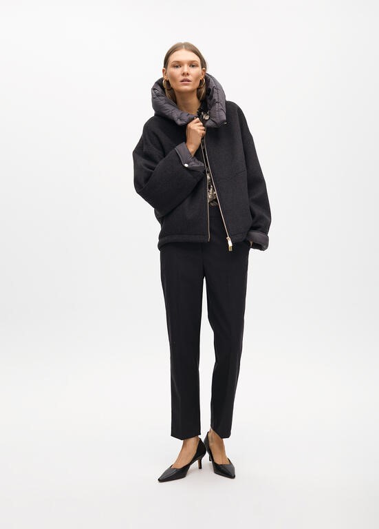 CAPPOTTO CORTO BIMATERIALE CON CAPPUCCIO