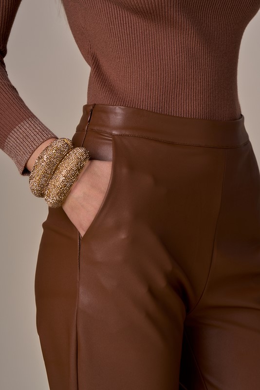 PANTALONE LARGO SIMIL PELLE