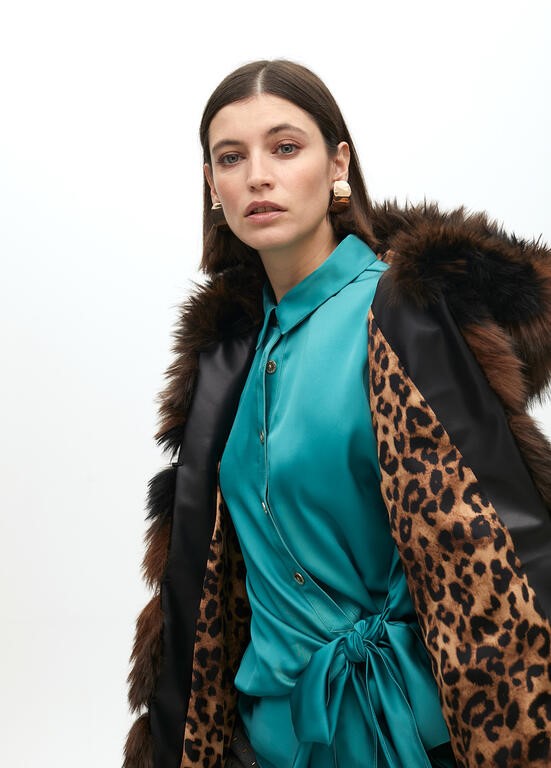 GILET A PELO LUNGO CON INTERNO STAMPATO