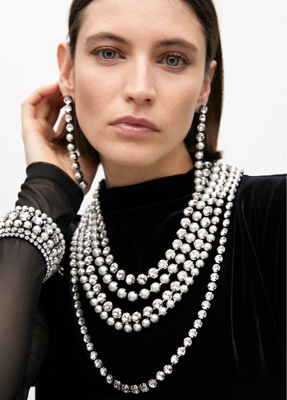 ORECCHINI CON CRISTALLI E PERLE