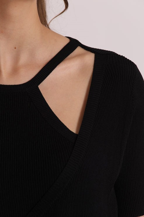 MAGLIA MANICA CORTA CON APERTURA