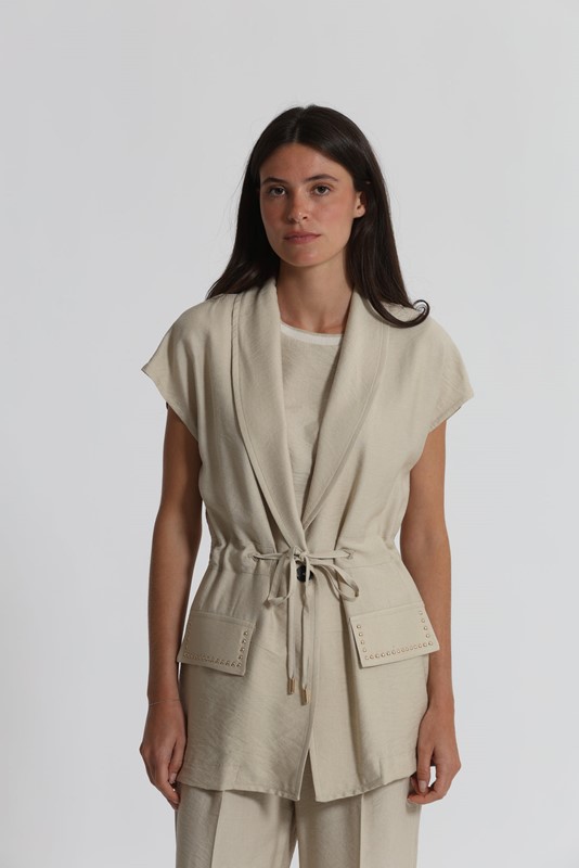 GILET CON DETTAGLIO BORCHIE