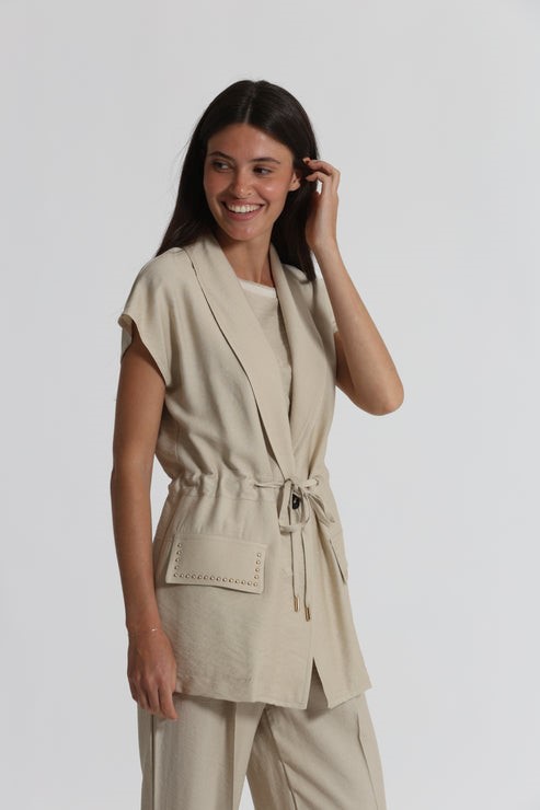 GILET CON DETTAGLIO BORCHIE