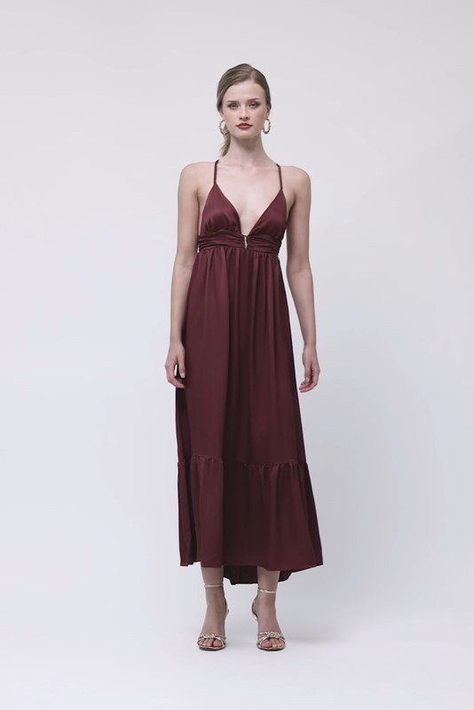 ABITO LUNGO SCOLLATO