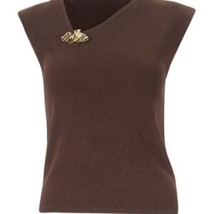 TOP IN MAGLIA SCOLLO ASIMMETRICO CON SPILLA