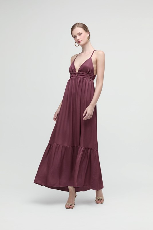 ABITO LUNGO SCOLLATO