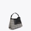 BORSA CON FINITURA A CONTRASTO