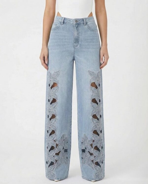 JEANS LARGO INTAGLIATO FIORI