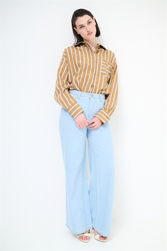 JEANS LARGO CON CUCITURE SUL DAVANTI