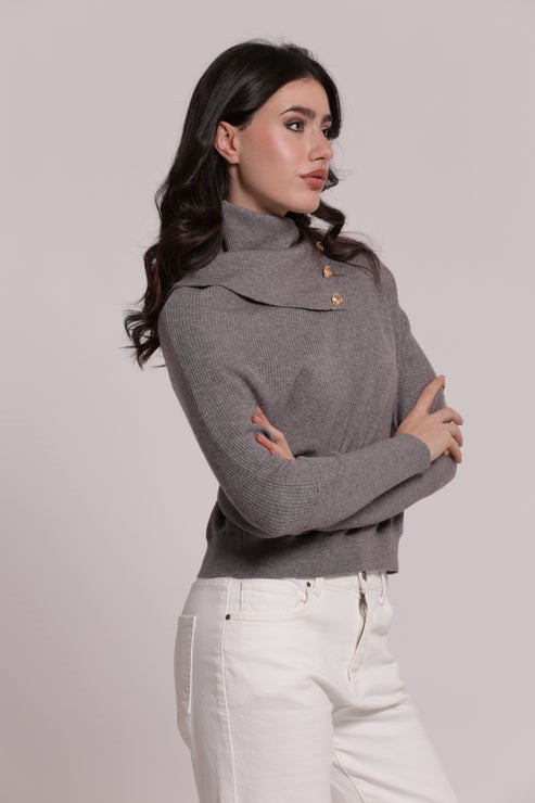 MAGLIA COLLO ALTO CON BOTTONI